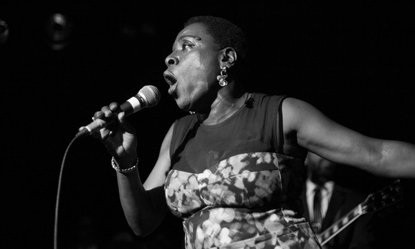 sharonjones1creditameliaking.jpg