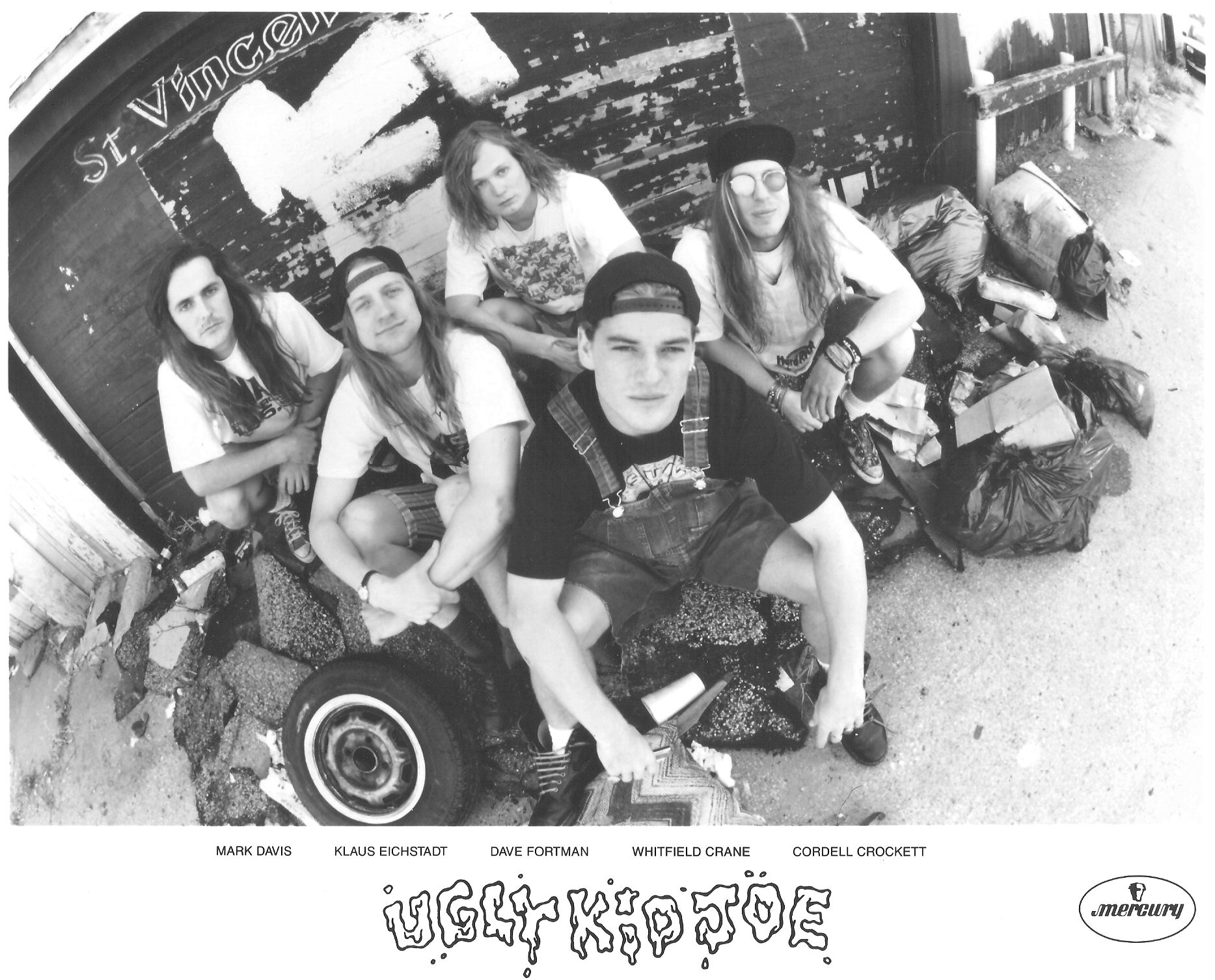 Агли кид. Агли КИД Джо. Ugly Kid Joe вокалист. Ugly Kid Joe discography 2022. Ugly Kid Joe Motel California.