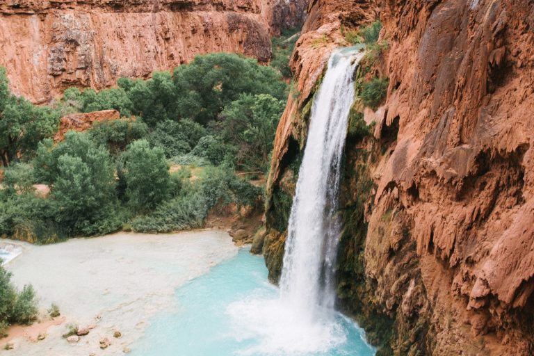 the-best-hikes-in-victoria-for-stunning-photos-coastlines-and-waterfalls