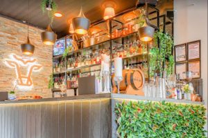 Port Melbourne bars and pubs