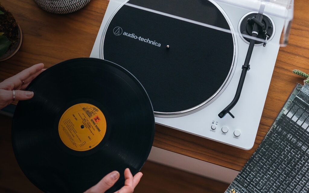 AT-LP70XBT Turntable