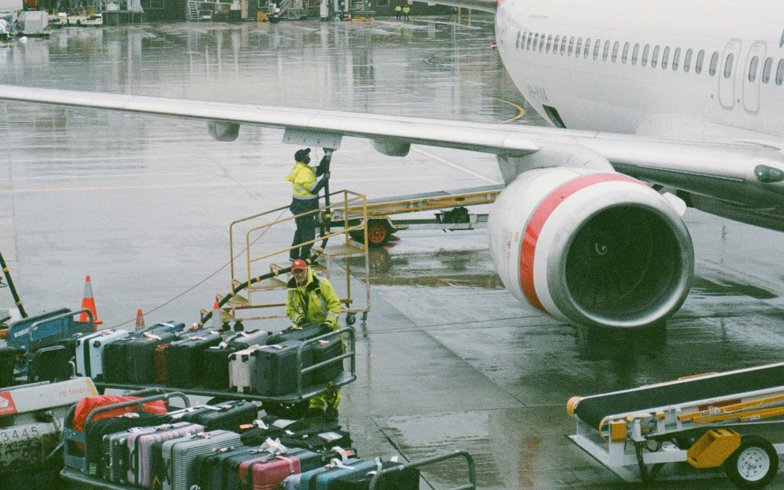 Melbourne airport third runway traffic
