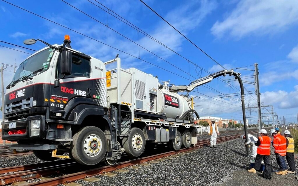 Melbourne airport rail breaks ground.