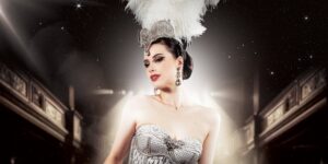 Burlesque with Evana De Lune